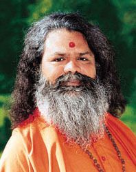 Vishwaguru Paramhans Swami Maheshwarananda